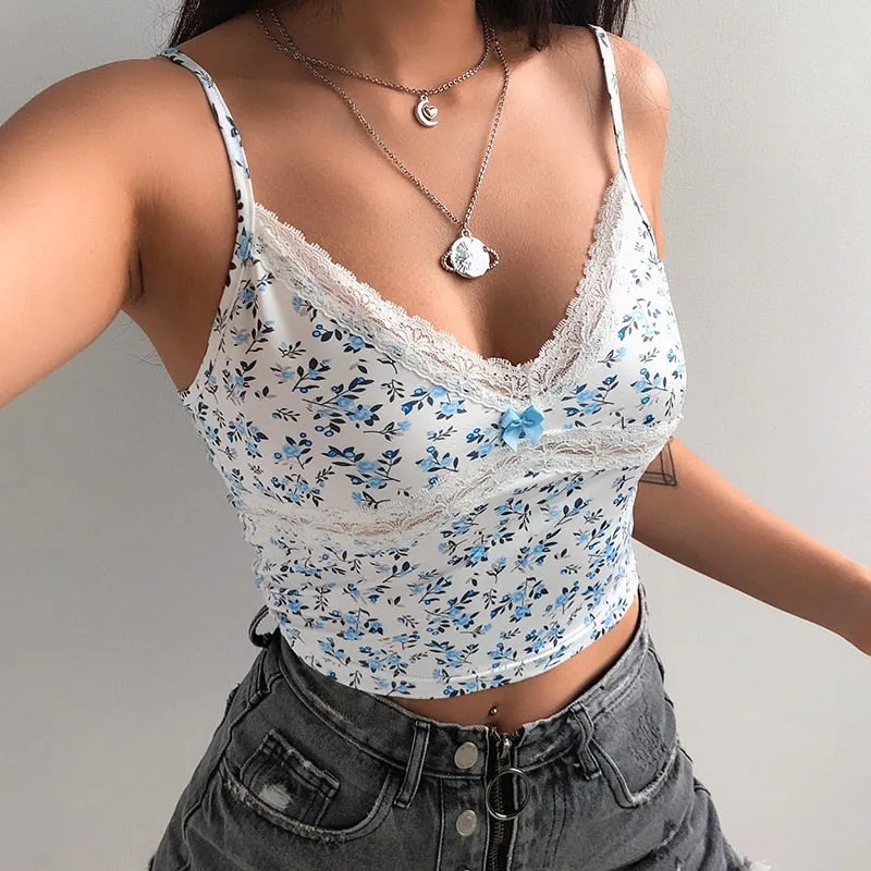 Lace Edge Small Flower Cute Summer Tops For Women Boho Sweet Style Beachwear Sleeveless V Neck Sexy Bralette Crop Top