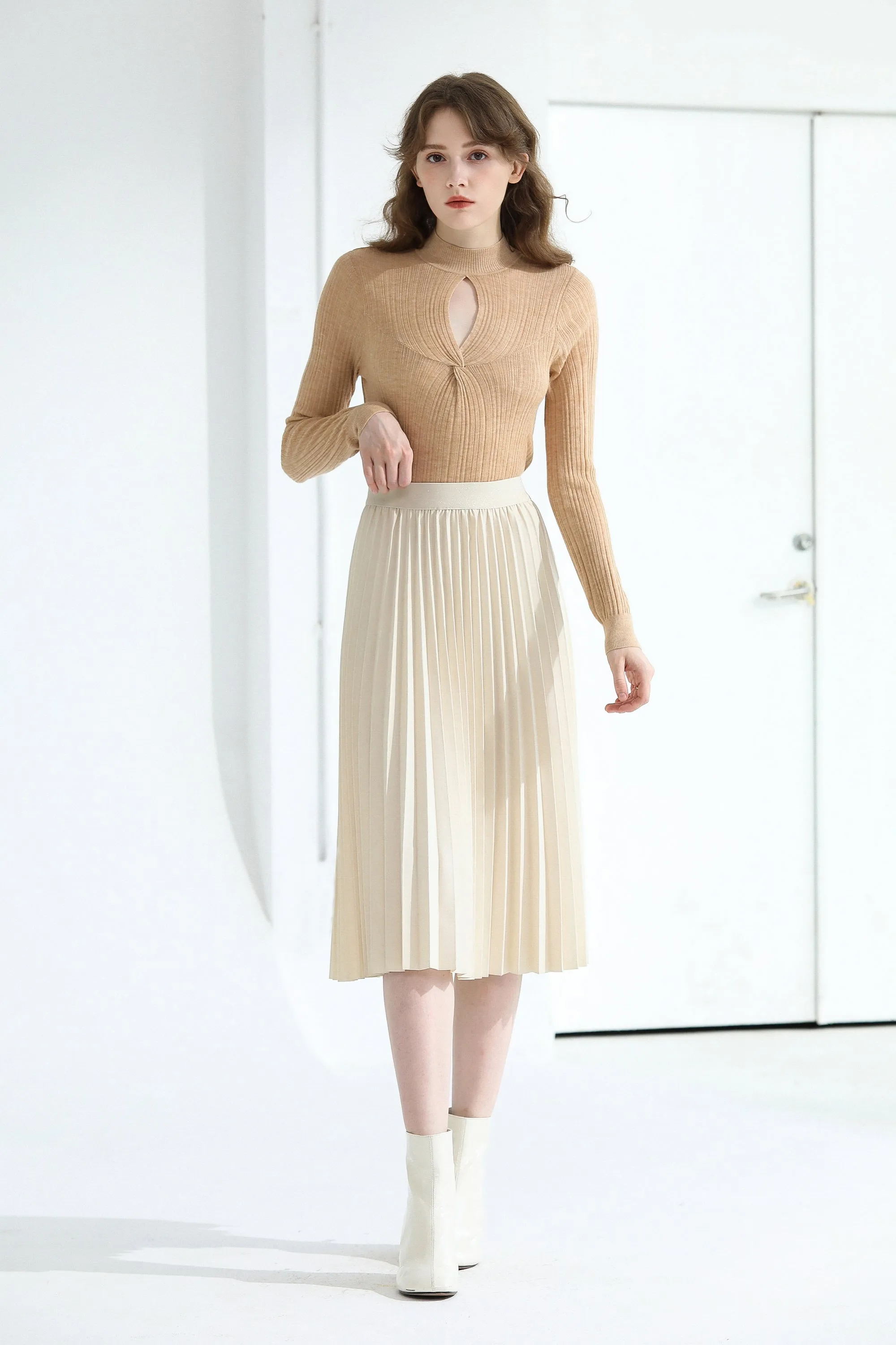 Sylphide | Reine Apricot Cut Out Wool Sweater